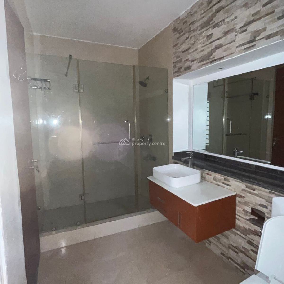Serviced 4-bedroom Maisonette with 1-bedroom Servant Quarters, Banana Island Road, Ikoyi, Lagos, Flat / Apartment for Rent
