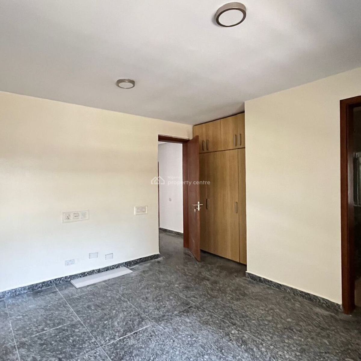 Serviced 4-bedroom Maisonette with 1-bedroom Servant Quarters, Banana Island Road, Ikoyi, Lagos, Flat / Apartment for Rent