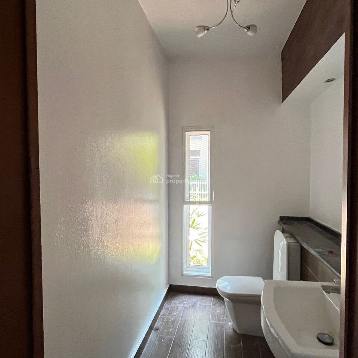 Serviced 4-bedroom Maisonette with 1-bedroom Servant Quarters, Banana Island Road, Ikoyi, Lagos, Flat / Apartment for Rent