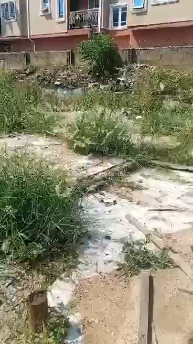 a Bare Land Fenced Round with Gate., 16,onabola Street, Owotutu Bus Stop Off Pedro Road, Palmgrove, Shomolu, Lagos, Mixed-use Land for Sale