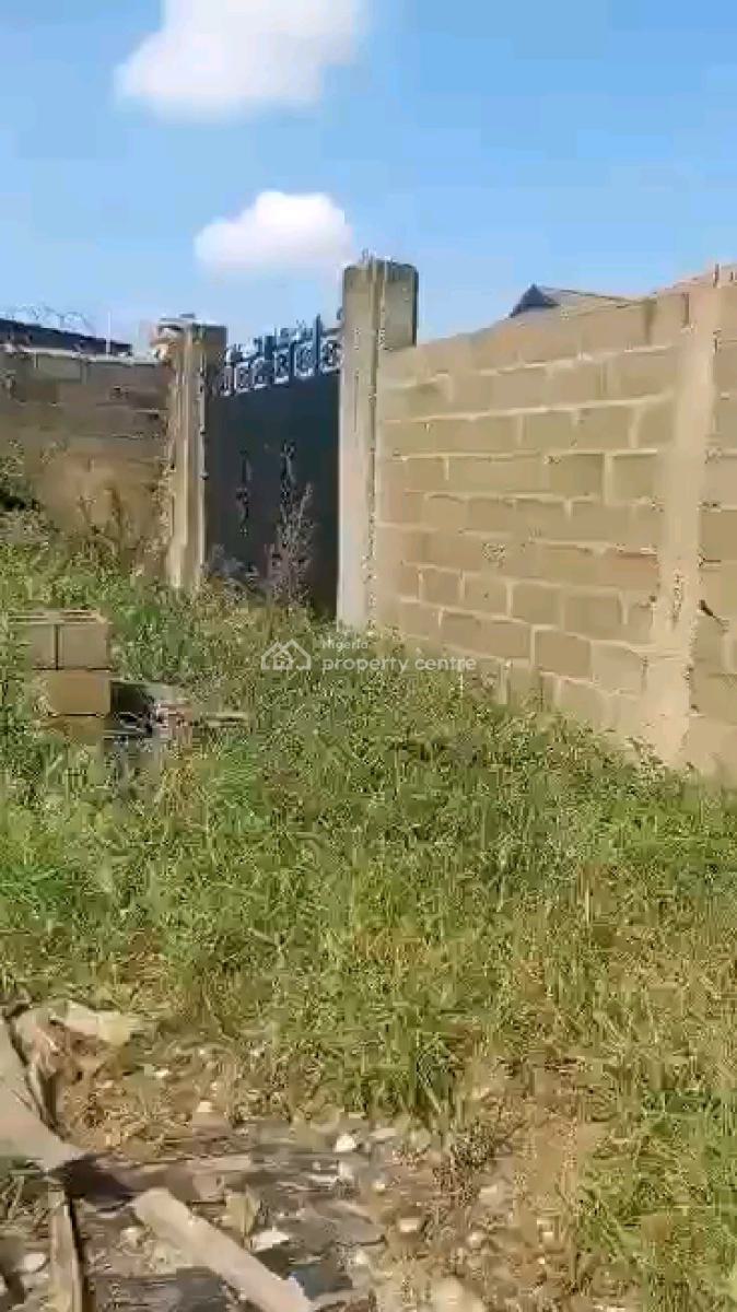 a Bare Land Fenced Round with Gate., 16,onabola Street, Owotutu Bus Stop Off Pedro Road, Palmgrove, Shomolu, Lagos, Mixed-use Land for Sale