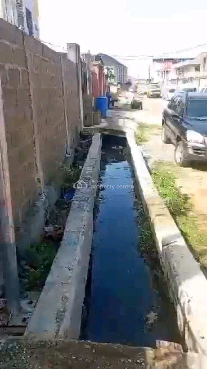 a Bare Land Fenced Round with Gate., 16,onabola Street, Owotutu Bus Stop Off Pedro Road, Palmgrove, Shomolu, Lagos, Mixed-use Land for Sale