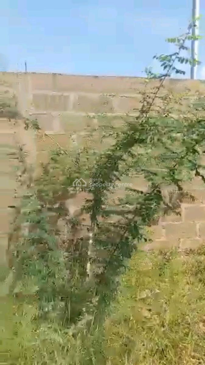 a Bare Land Fenced Round with Gate., 16,onabola Street, Owotutu Bus Stop Off Pedro Road, Palmgrove, Shomolu, Lagos, Mixed-use Land for Sale