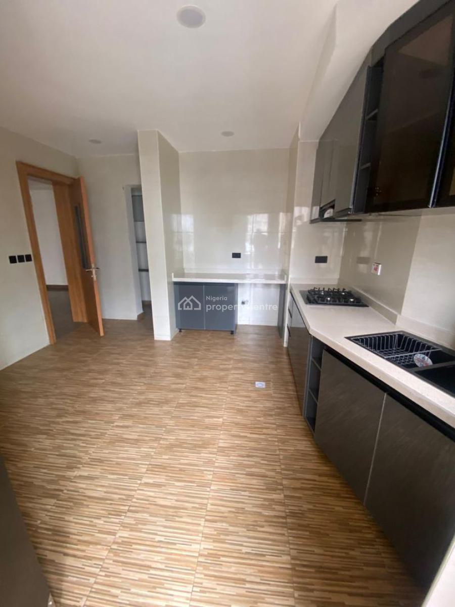 Luxury 2 Bedroom Apartment, Admiralty Way, Lekki Phase 1, Lekki, Lagos, Flat / Apartment for Rent