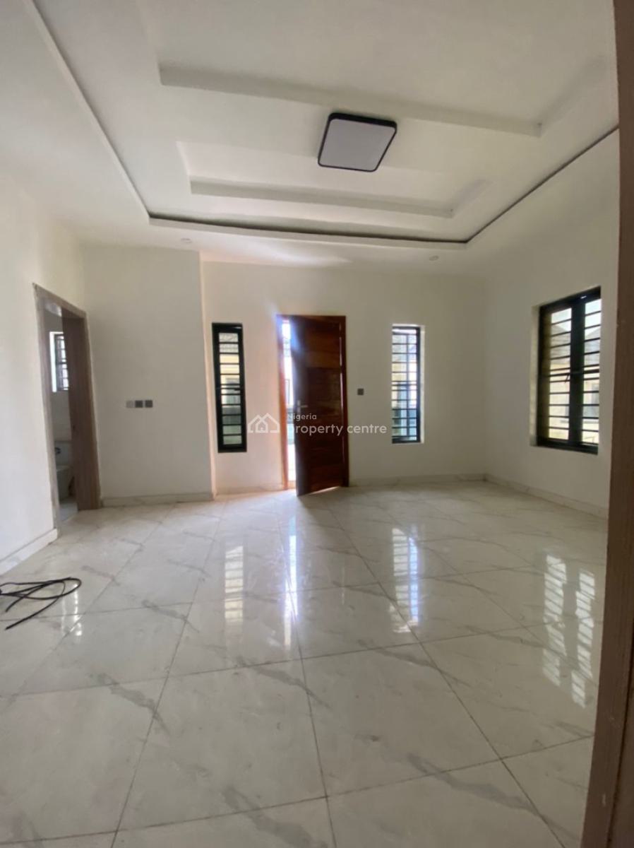 Exclusive Living: 4-bedroom Duplex, Vgc, Lekki, Lagos, Semi-detached Duplex for Rent