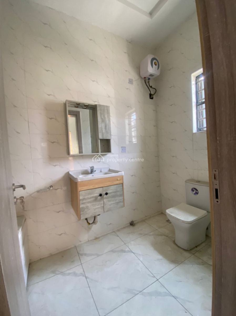 Exclusive Living: 4-bedroom Duplex, Vgc, Lekki, Lagos, Semi-detached Duplex for Rent