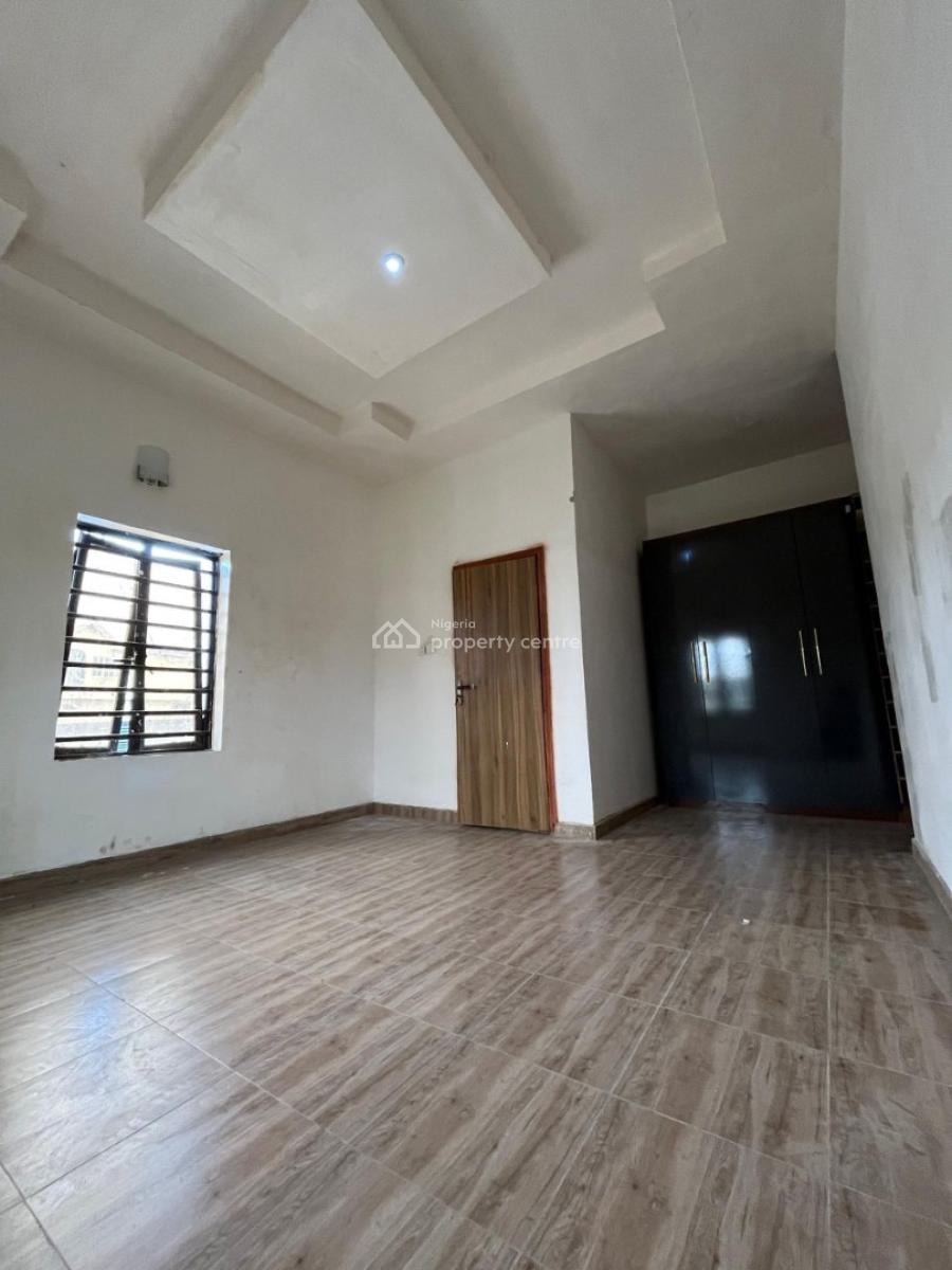 Luxurious Built 3 Bedroom Apartment with Bq in a Secured Estate, Gbagada, Lagos, Flat / Apartment for Sale