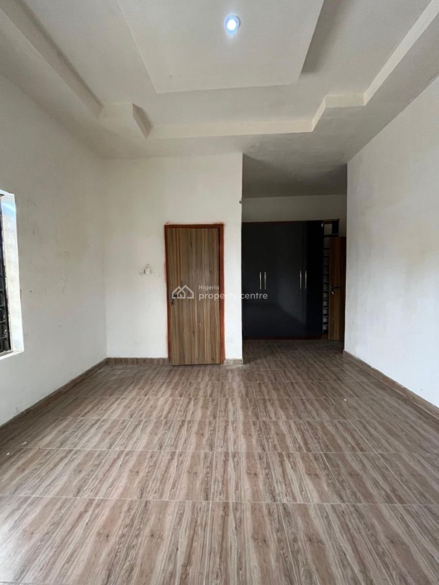 Luxurious Built 3 Bedroom Apartment with Bq in a Secured Estate, Gbagada, Lagos, Flat / Apartment for Sale