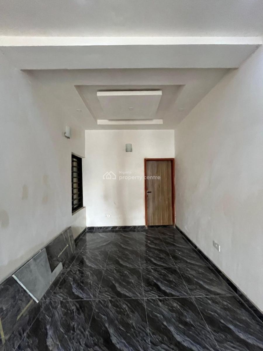 Luxurious Built 3 Bedroom Apartment with Bq in a Secured Estate, Gbagada, Lagos, Flat / Apartment for Sale