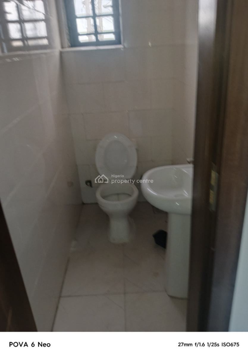 Executive and Luxury 3 Bedroom at Alagomeji Yaba, Off Alagomeji, Yaba, Adekunle, Yaba, Lagos, Flat / Apartment for Rent