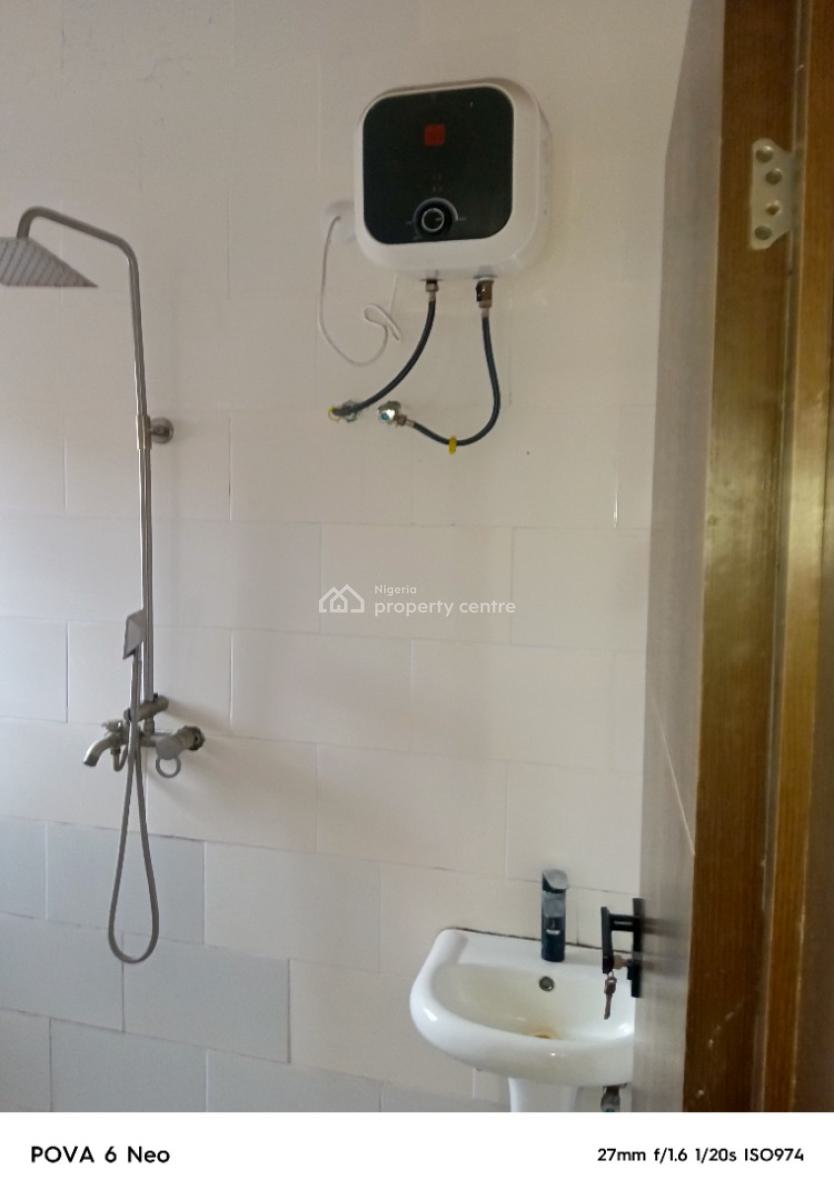 Executive and Luxury 3 Bedroom at Alagomeji Yaba, Off Alagomeji, Yaba, Adekunle, Yaba, Lagos, Flat / Apartment for Rent