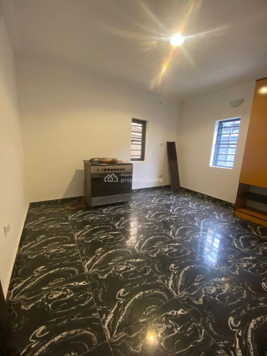 Luxury Living: 2-bedroom Apartment, Ogombo, Ajah, Lagos, Flat / Apartment for Rent