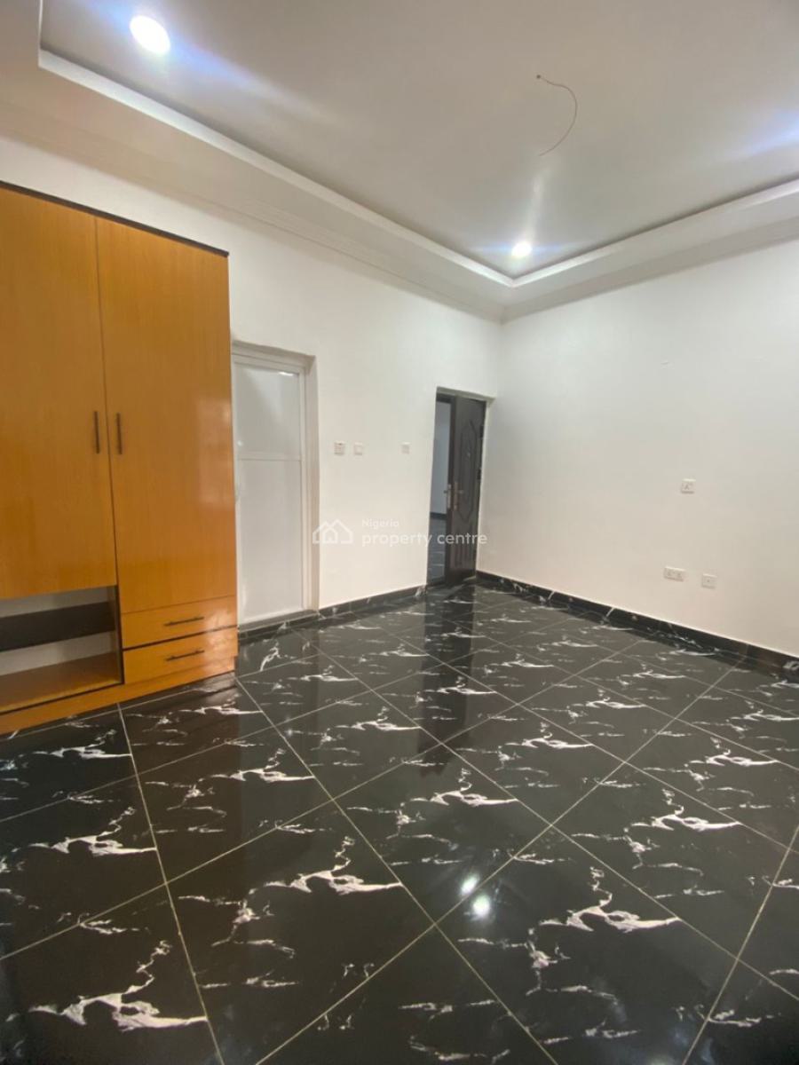 Luxury Living: 2-bedroom Apartment, Ogombo, Ajah, Lagos, Flat / Apartment for Rent