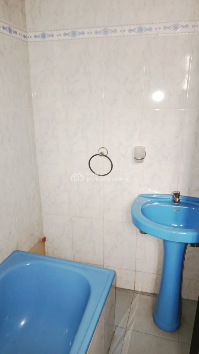 Luxury 3 Bedroom Fully Detached House, Off Bashir Shittu Avenue, Gra Phase 2, Magodo, Lagos, Detached Duplex for Rent