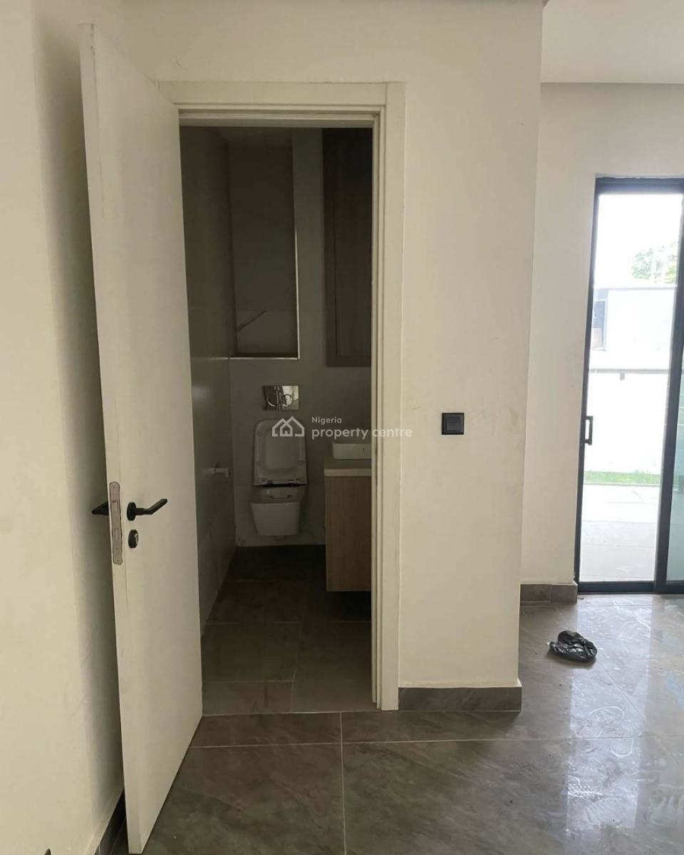 Luxury Ground Floor 3-bedroom Apartment with Bq, Ikoyi, Lagos, Flat / Apartment for Rent