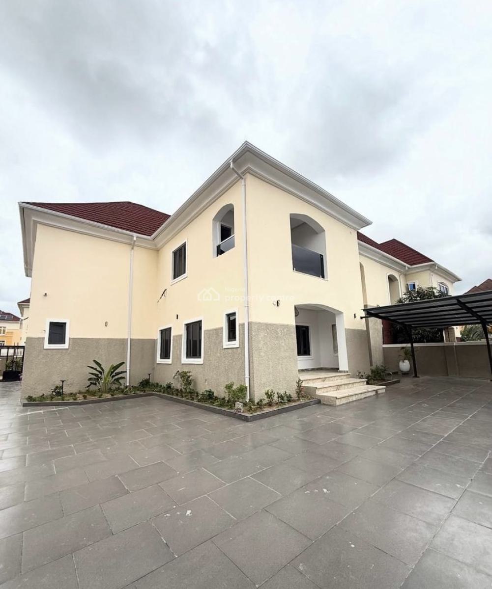 Fully Gated Luxury 5 Bedrooms Semi Detached Duplex, Guzape District, Abuja, Semi-detached Duplex for Sale