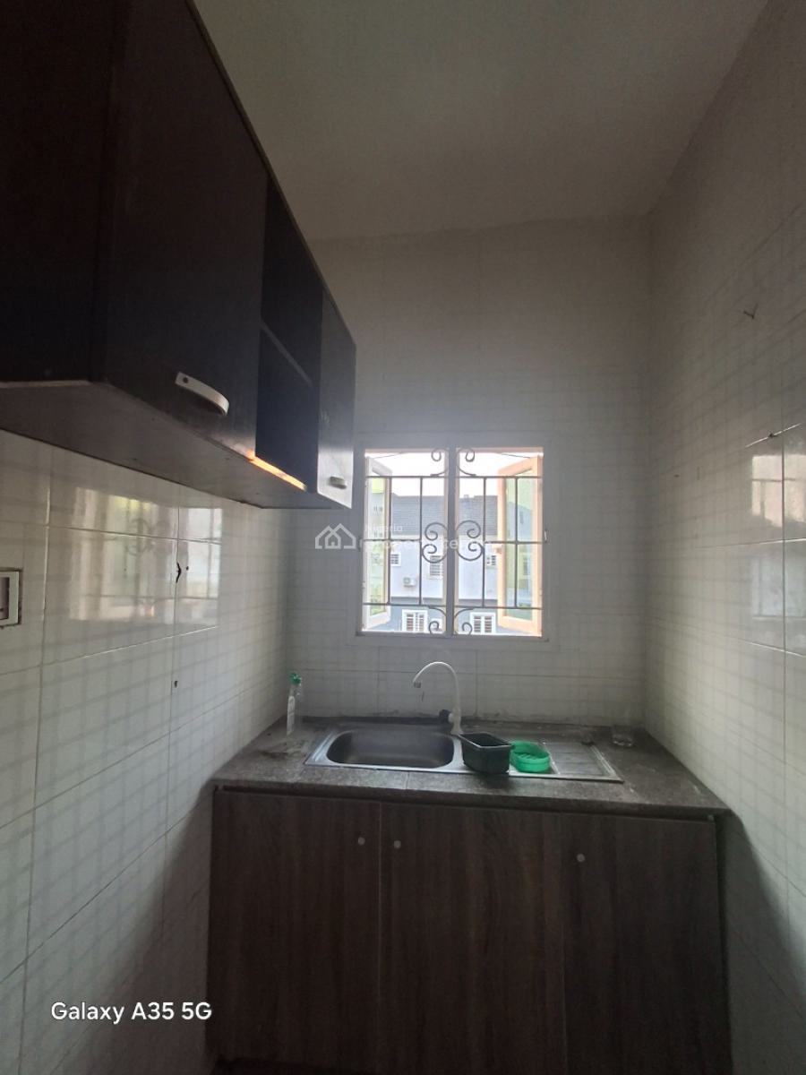 Upstair 2 Bedroom Flat at Ogombo Road Ajah, Ogombo, Ajah, Lagos, Flat / Apartment for Rent