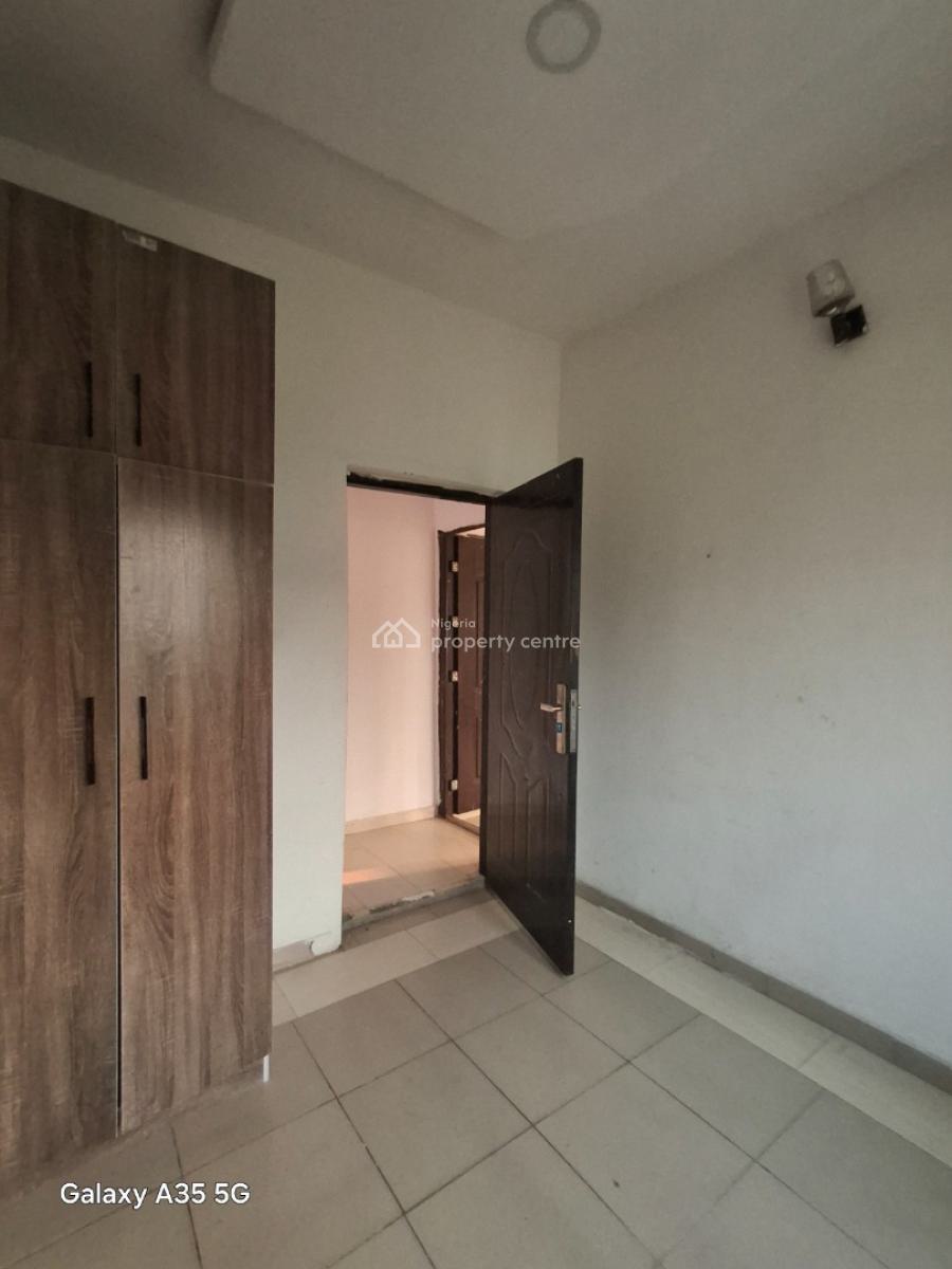 Upstair 2 Bedroom Flat at Ogombo Road Ajah, Ogombo, Ajah, Lagos, Flat / Apartment for Rent