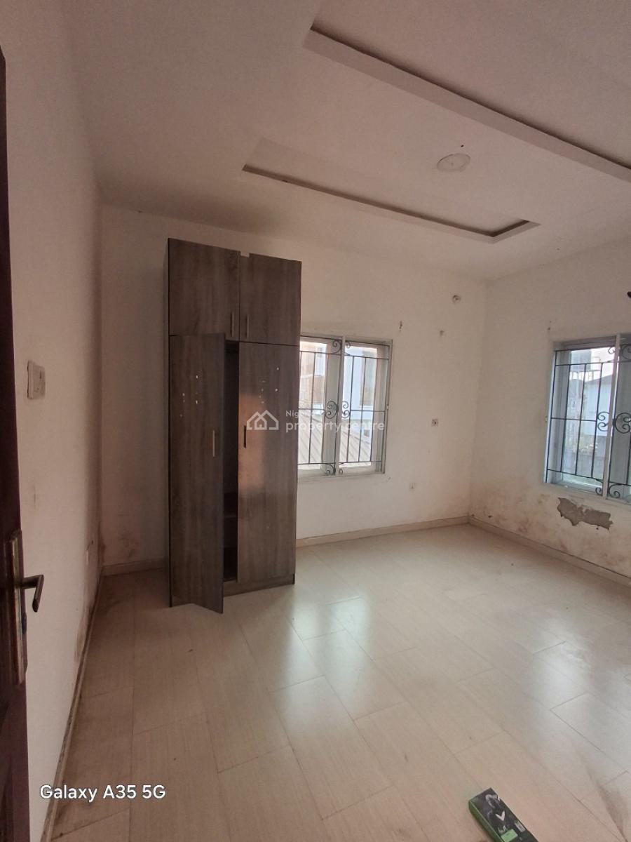 Upstair 2 Bedroom Flat at Ogombo Road Ajah, Ogombo, Ajah, Lagos, Flat / Apartment for Rent