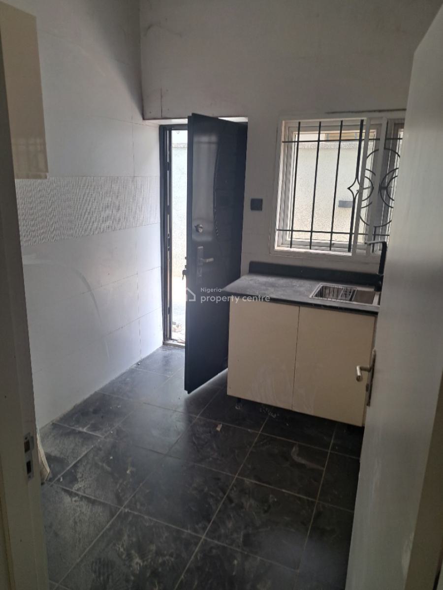 Executive 3 Bedroom Apartment Upstairs, Opic, Isheri North, Lagos, Flat / Apartment for Rent
