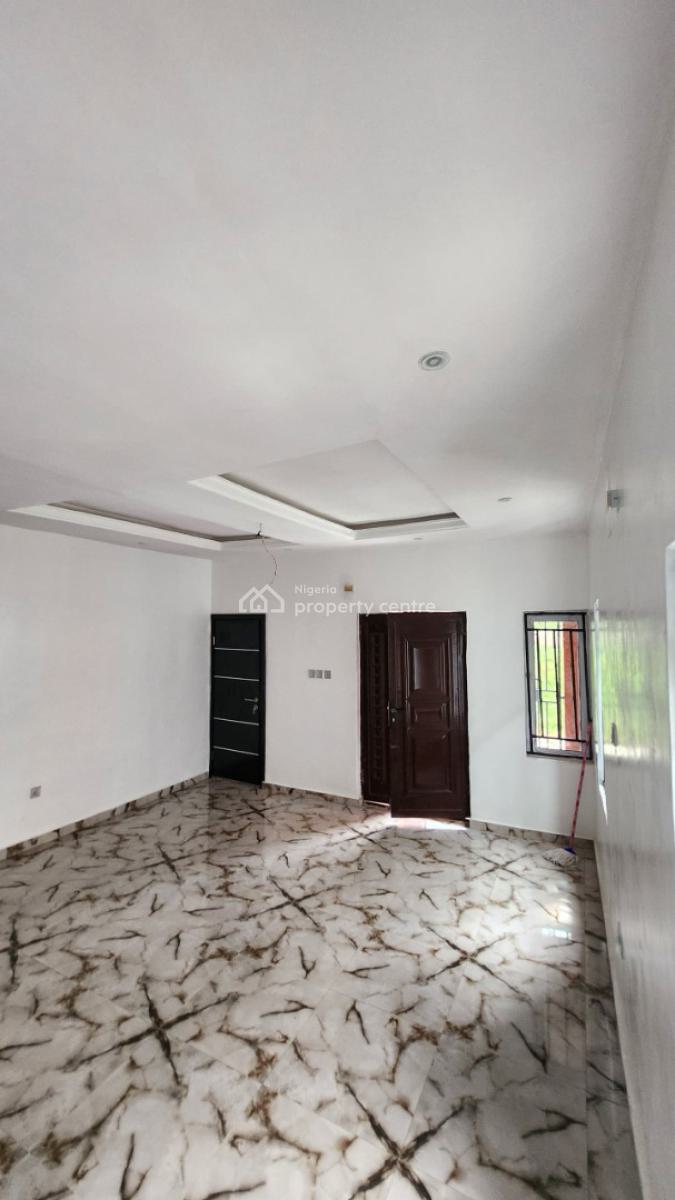 Strategically Located Building in Heart of Town, Orange Terraces, Gbagada, Lagos, Terraced Duplex for Sale