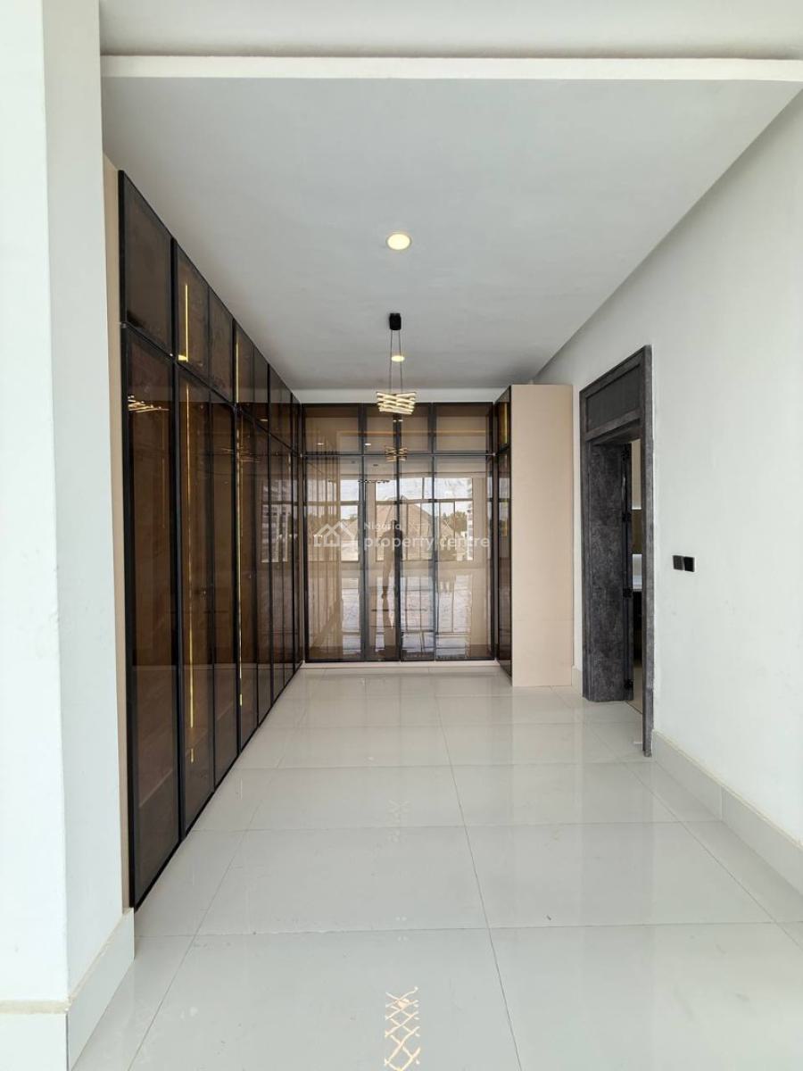 Exquisite 8-bedroom Contemporary Mansion, Asokoro District, Abuja, Detached Duplex for Sale