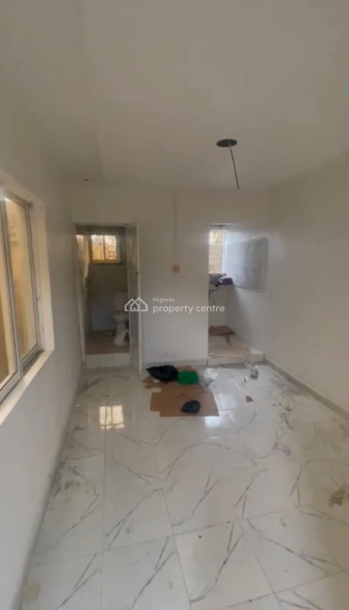 a Brand New Spacious Self Contain Close to The Island, Bariga, Shomolu, Lagos, Self Contain (single Rooms) for Rent