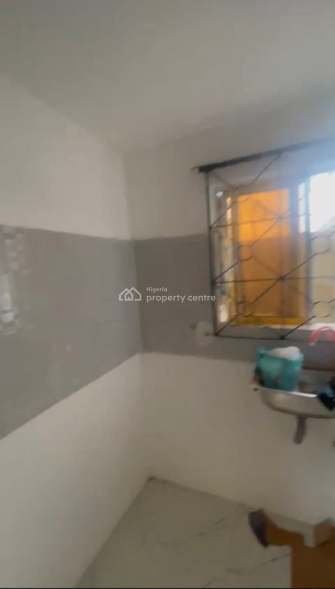 a Brand New Spacious Self Contain Close to The Island, Bariga, Shomolu, Lagos, Self Contain (single Rooms) for Rent