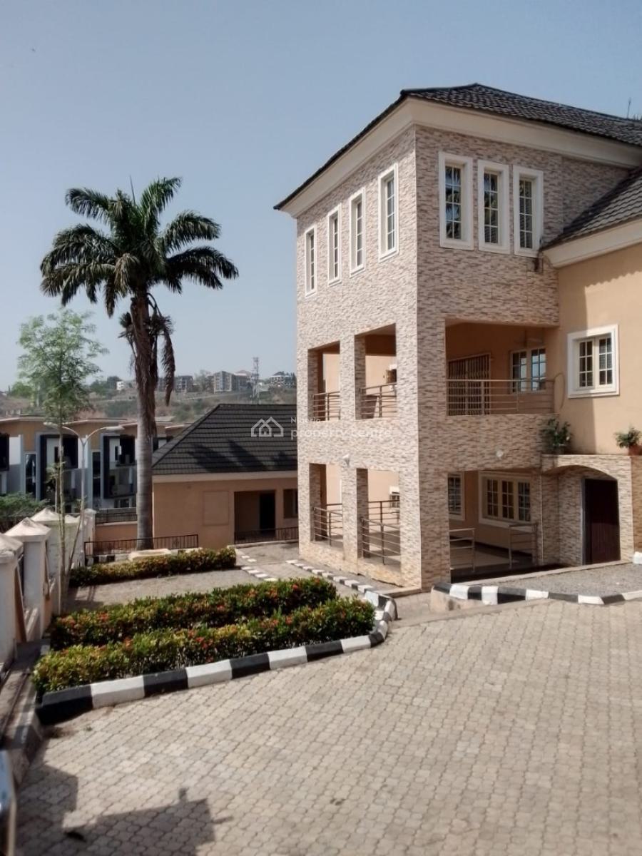 5bedroom Fully Detached with Bq, Maitama District, Abuja, Detached Duplex for Rent