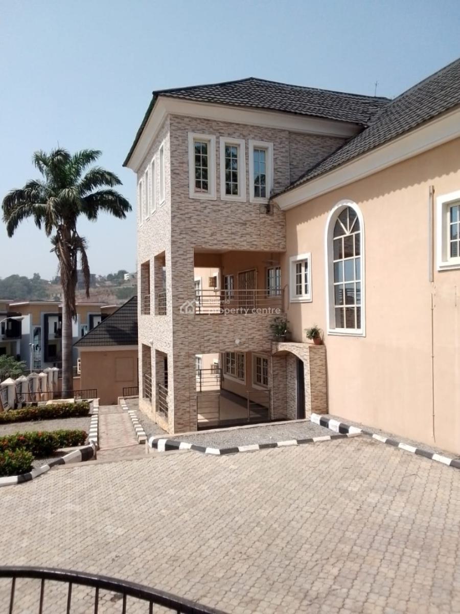 5bedroom Fully Detached with Bq, Maitama District, Abuja, Detached Duplex for Rent