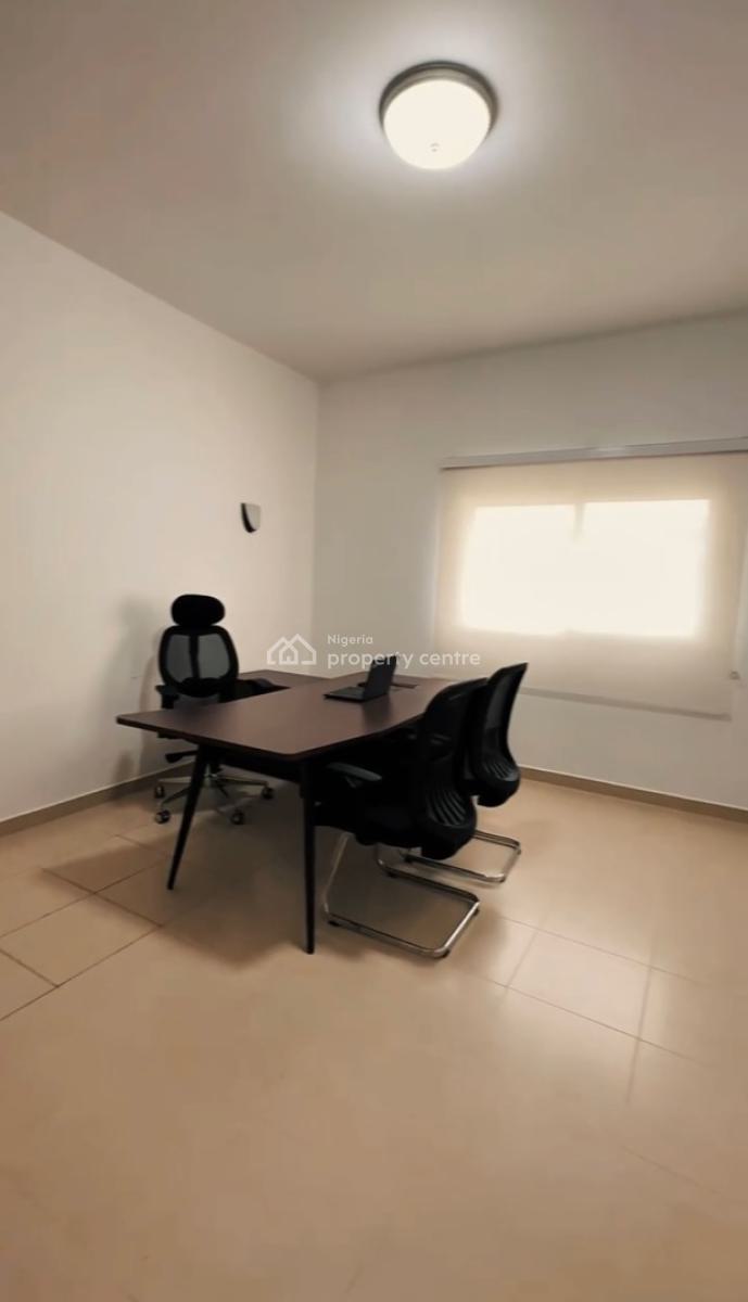 Fully Furnished 3 Bedrooms Apartment with a Dining Area, Guzape District, Abuja, Flat / Apartment for Rent