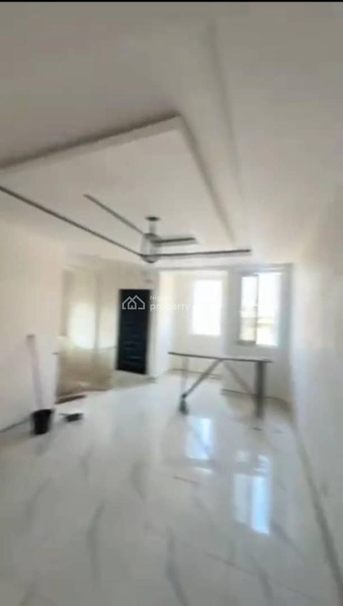 Newly Built 2bedroom Flat, Onike-iwaya, Yaba, Lagos, Flat / Apartment for Rent