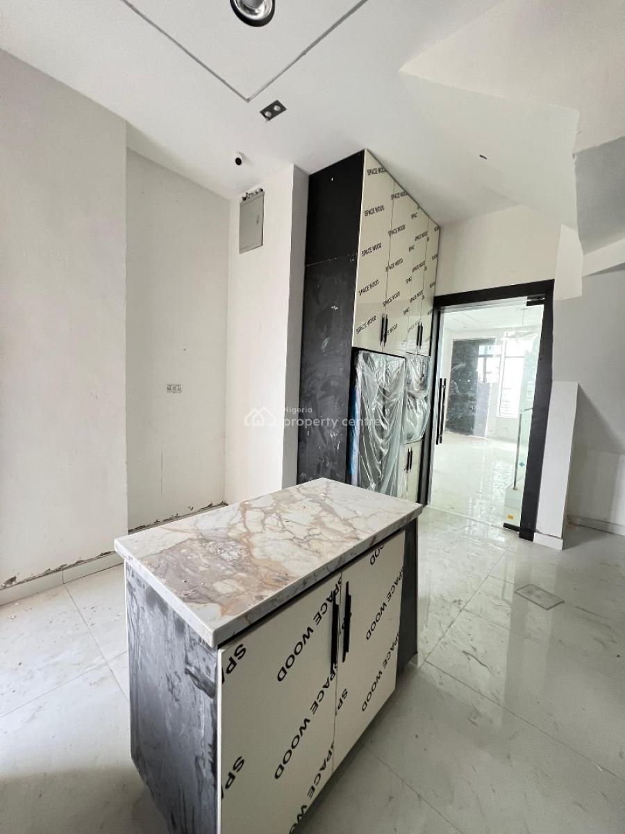 Contemporary 4 Bedroom Semi Detached with Bq in a Good Environment, Lekki, Lagos, Semi-detached Duplex for Sale