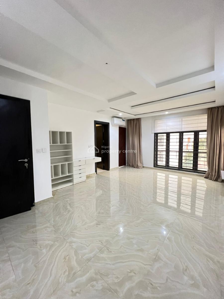 Furnished 4 Bedroom Terraced Duplex Sitting on 2 Floors, Osapa, Lekki, Lagos, Terraced Duplex for Sale