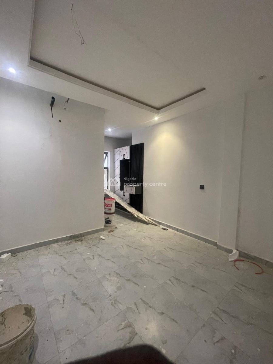4 Bedroom Penthouse Apartment, Lekki Phase 1, Lekki, Lagos, Block of Flats for Sale