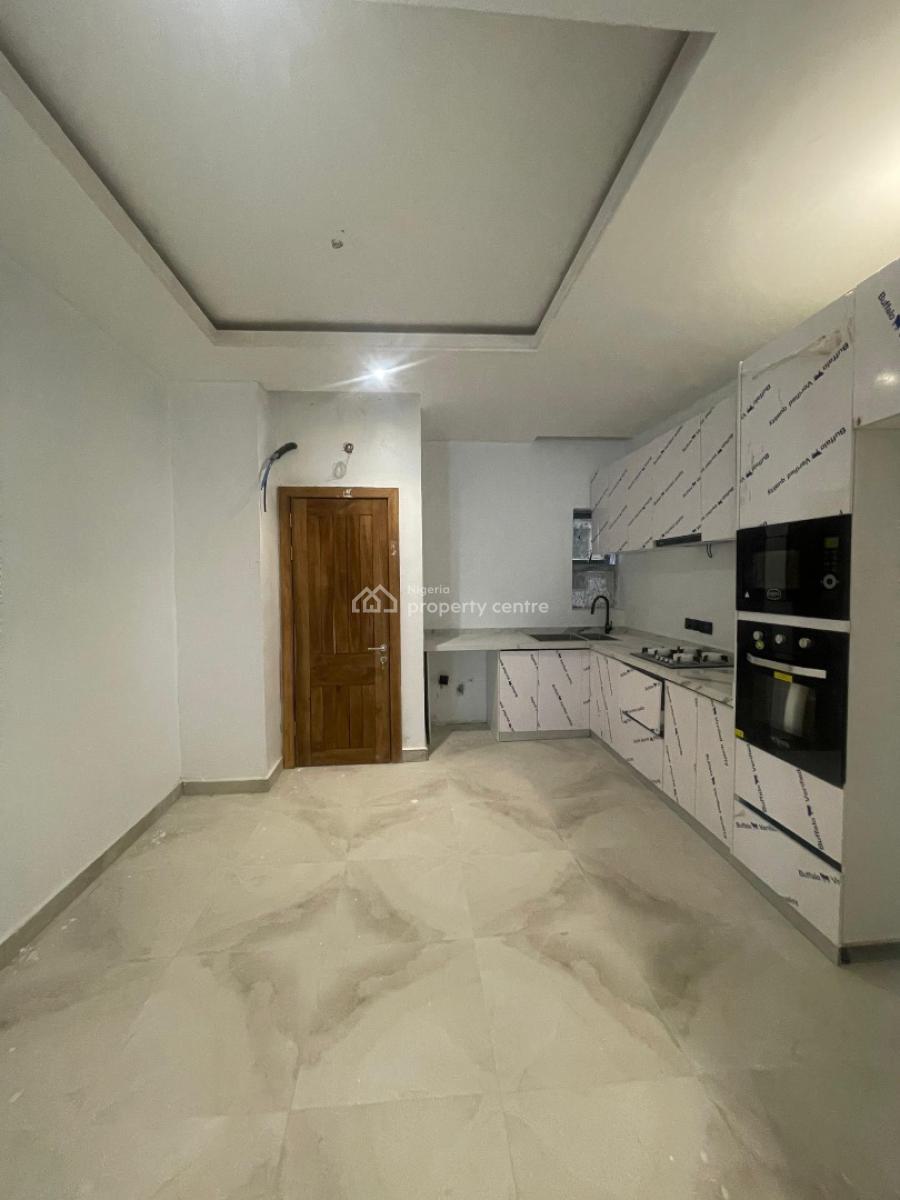 4 Bedroom Penthouse Apartment, Lekki Phase 1, Lekki, Lagos, Block of Flats for Sale