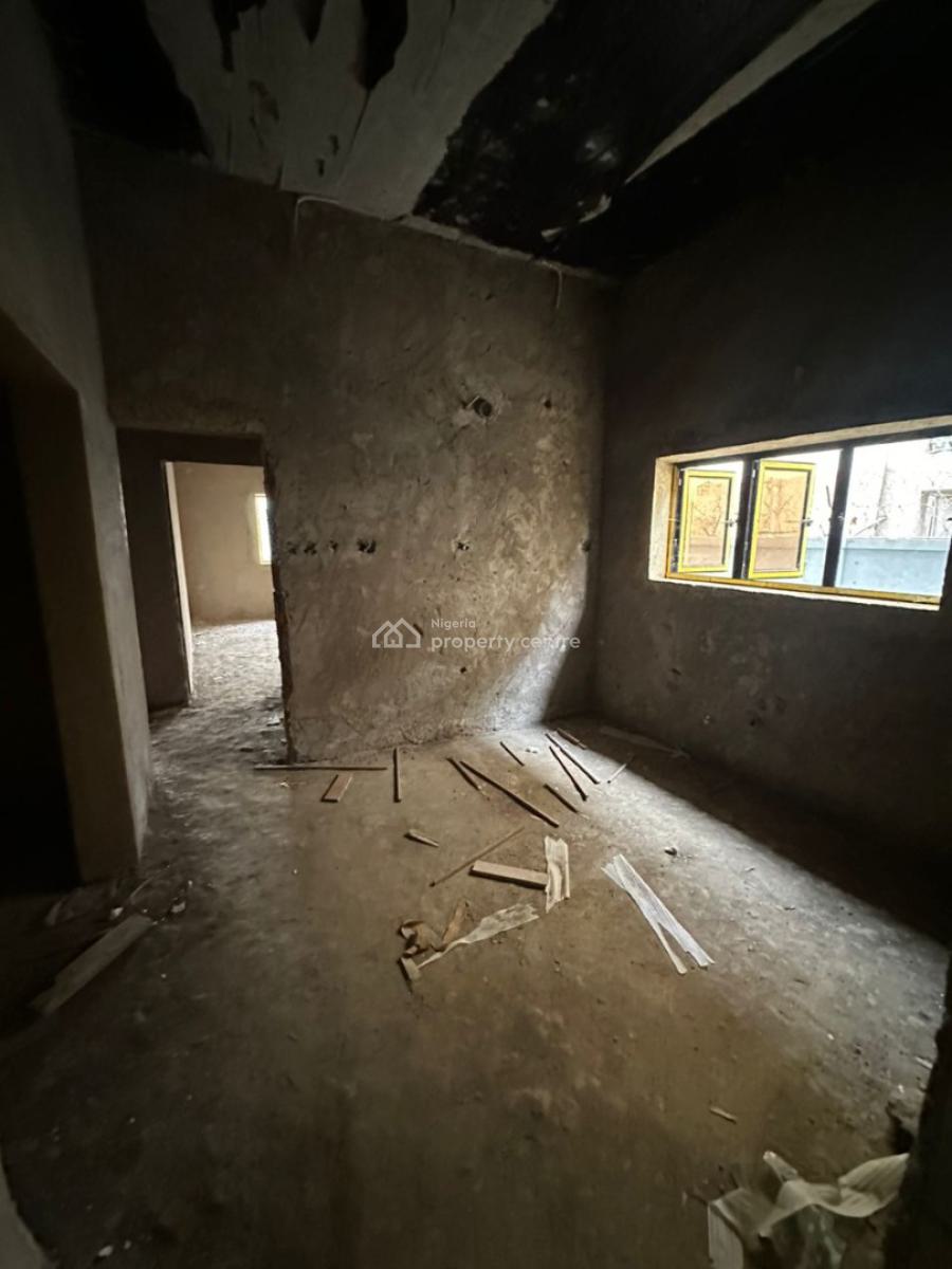 3 Beds Apartment   Semifinished, Jahi, Abuja, Flat / Apartment for Sale