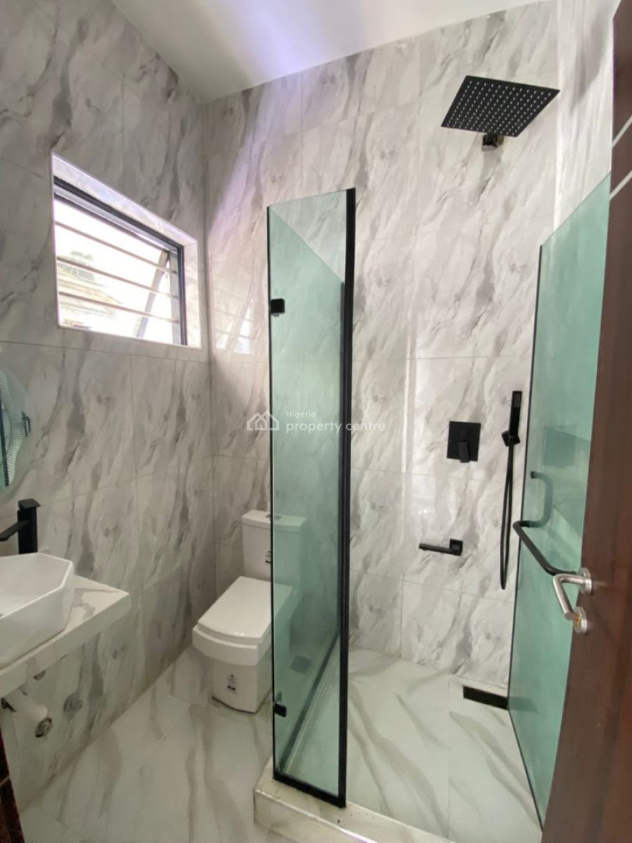 Opulent 4 Bedroom Terraced Duplex with Bq, Osapa, Lekki, Lagos, Terraced Duplex for Sale