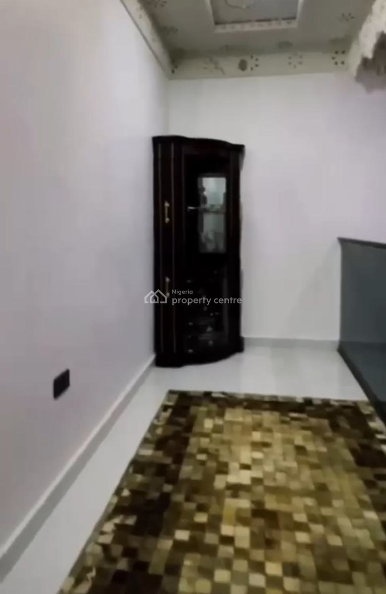 Distress Fully Detached & Furnished Duplex with Bq,600sqm, Cofo, Wuye Main(tarred Rd), Wuye, Abuja, Detached Duplex for Sale