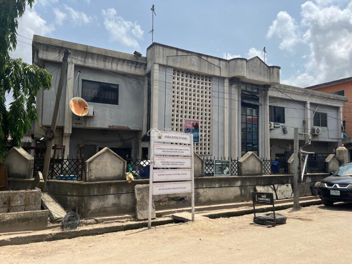 Detached Building, Off Awolowo Road, Ikeja, Lagos, Detached Duplex for Rent