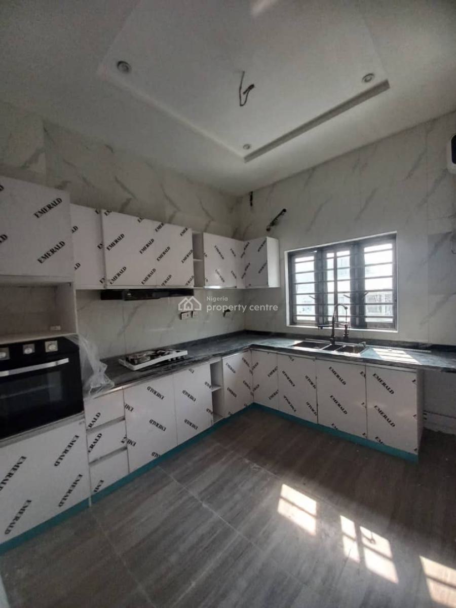 Sharp Newly Built 3 Bedroom Townhouse on 2 Floors, Ologolo Lekki Lagos, Ologolo, Lekki, Lagos, Terraced Duplex for Rent