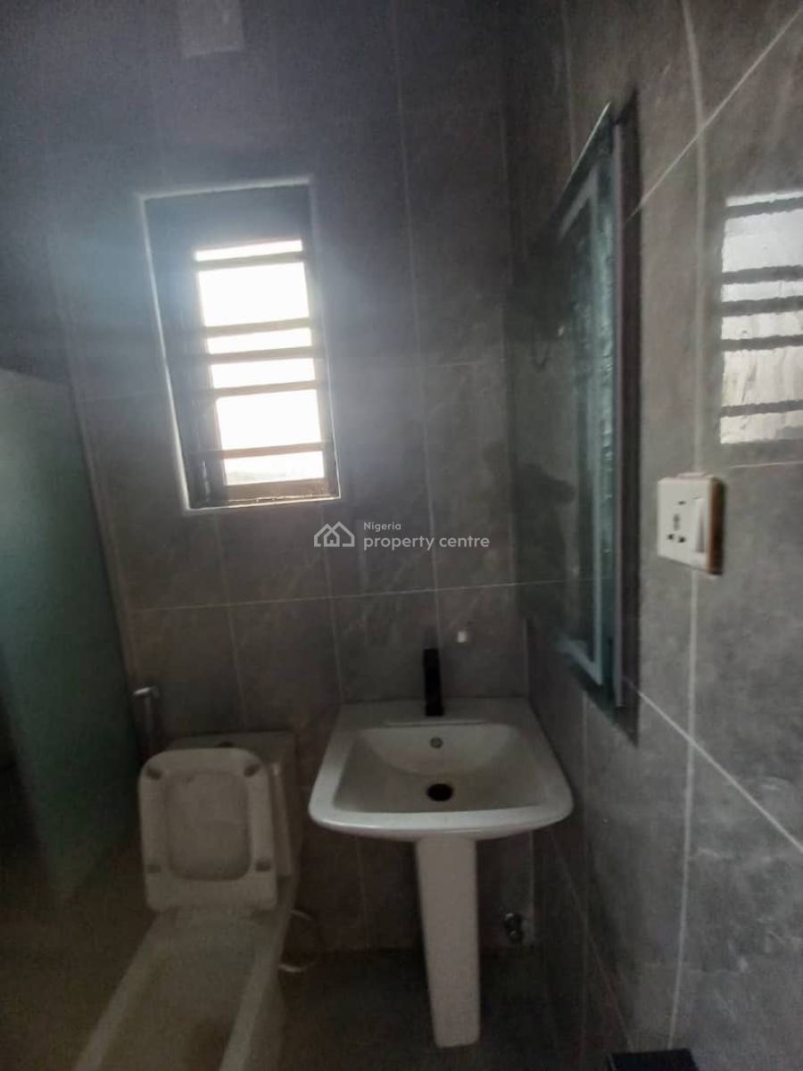 Sharp Newly Built 3 Bedroom Townhouse on 2 Floors, Ologolo Lekki Lagos, Ologolo, Lekki, Lagos, Terraced Duplex for Rent