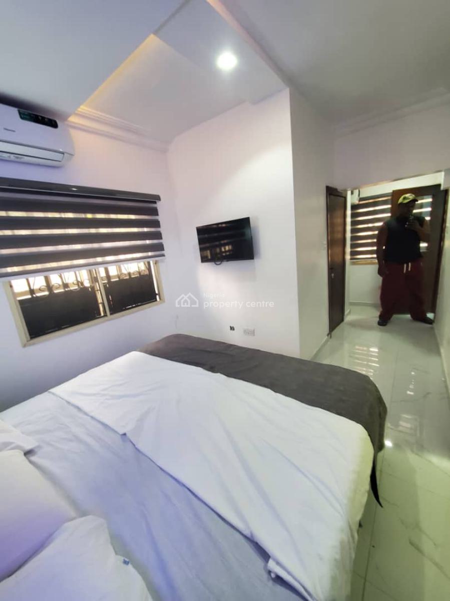 Luxury Furnished 1bedroom Flat, Off Freedom Way, Lekki Phase 1, Lekki, Lagos, Mini Flat (room and Parlour) for Rent