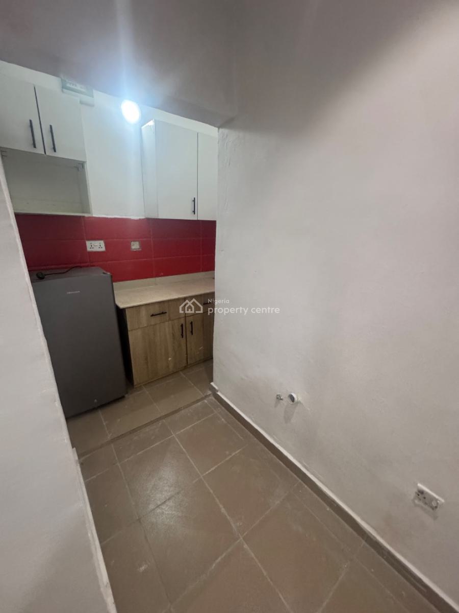 a Nice Room and Parlour(mini Flat) Available, Close to First City Hospital, Osapa, Lekki, Lagos, Mini Flat (room and Parlour) for Rent