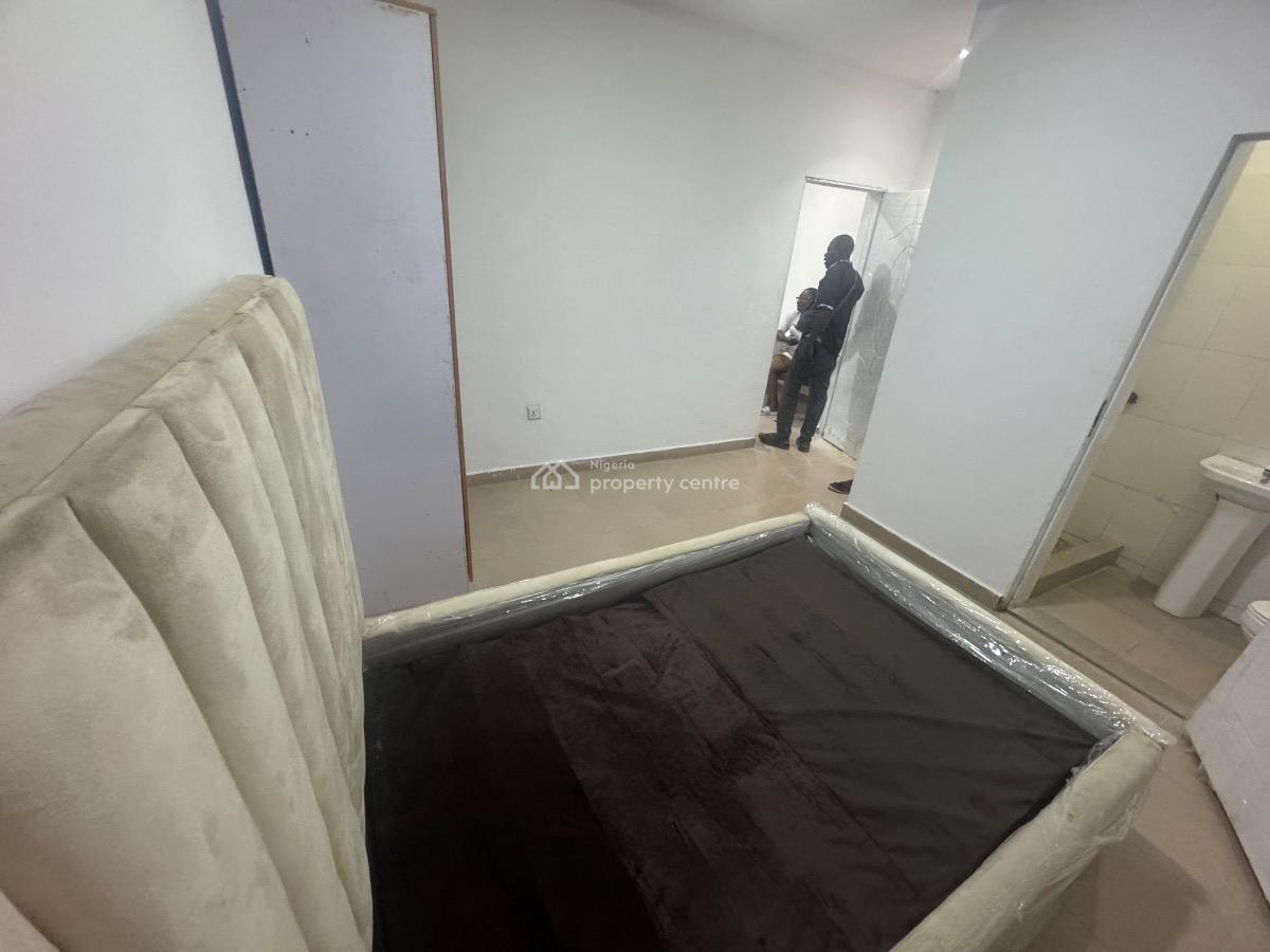 a Nice Room and Parlour(mini Flat) Available, Close to First City Hospital, Osapa, Lekki, Lagos, Mini Flat (room and Parlour) for Rent