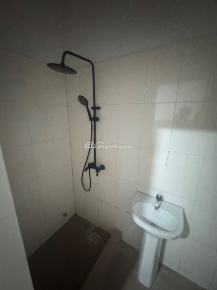 a Nice Room and Parlour(mini Flat) Available, Close to First City Hospital, Osapa, Lekki, Lagos, Mini Flat (room and Parlour) for Rent