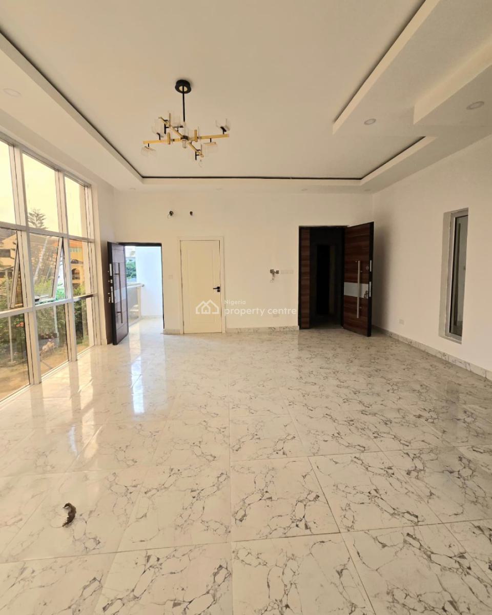 a Unit of Executive  & Spacious 3-bedroo Flat Plus Bq at Shonibare Bar, Ikeja Gra, Ikeja, Lagos, Flat / Apartment for Rent
