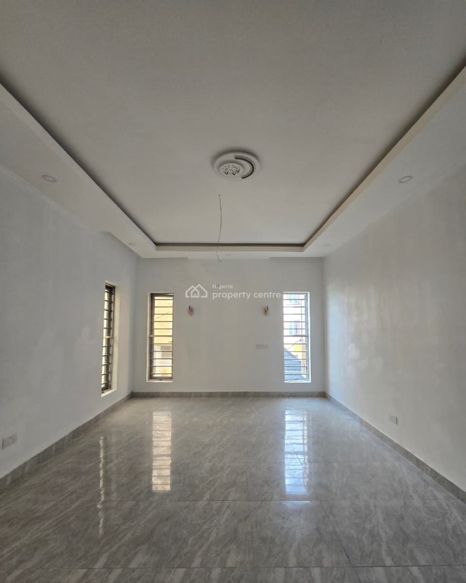 a Unit of Executive  & Spacious 3-bedroo Flat Plus Bq at Shonibare Bar, Ikeja Gra, Ikeja, Lagos, Flat / Apartment for Rent
