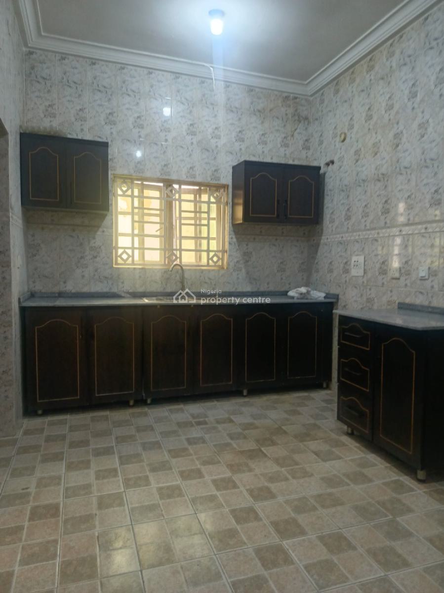 2 Bedroom Bungalow, Guzape District, Abuja, House for Rent