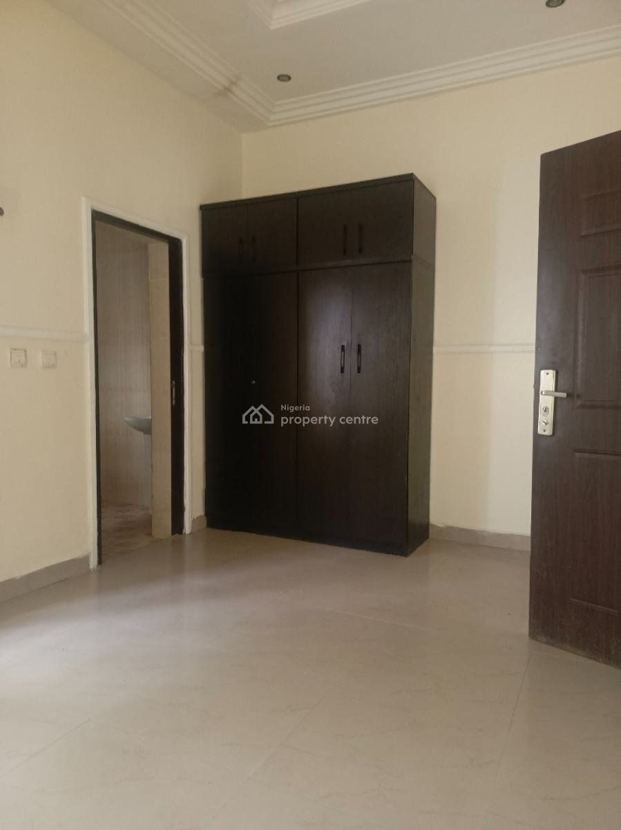 2 Bedroom Bungalow, Guzape District, Abuja, House for Rent